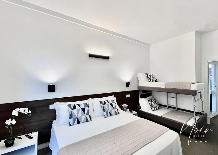 Noir - Free Brunch & Breakfast Until 13-00 - Vicinissimi A Mirabilandia