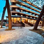 Hotel Noir - Free Brunch & Breakfast Until 13-00 - Vicinissimi A Mirabilandia Milano Marittima