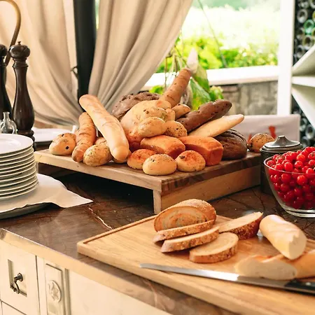 Noir - Free Breakfast & Brunch Until 13-00 - Vicinissimi A Mirabilandia 4*
