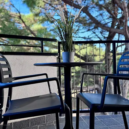 Noir - Free Breakfast & Brunch Until 13-00 - Vicinissimi A Mirabilandia Μιλάνο Μαριτίμα
