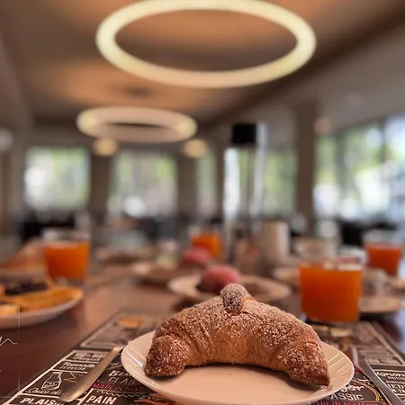 Ξενοδοχείο Noir - Free Breakfast & Brunch Until 13-00 - Vicinissimi A Mirabilandia 4*