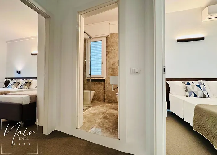 Noir - Free Brunch & Breakfast Until 13-00 - Vicinissimi A Mirabilandia ホテル 4*