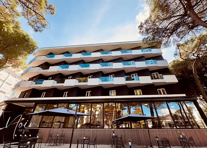 فندق Noir - Free Brunch & Breakfast Until 13-00 - Vicinissimi A Mirabilandia